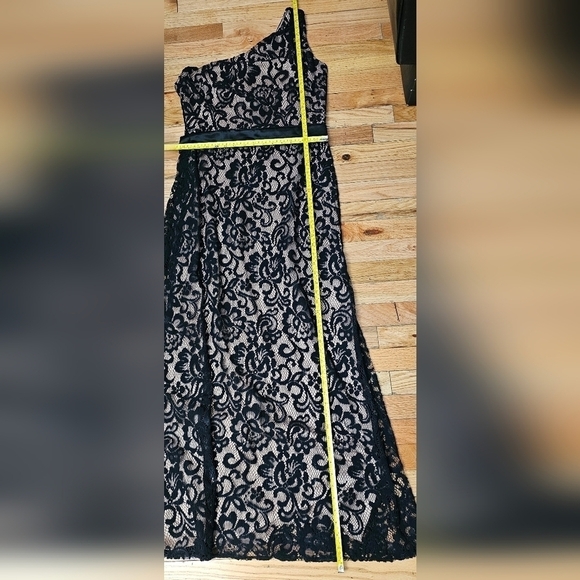 Vivian Diamond Dressy Collection Gown - Picture 11 of 16